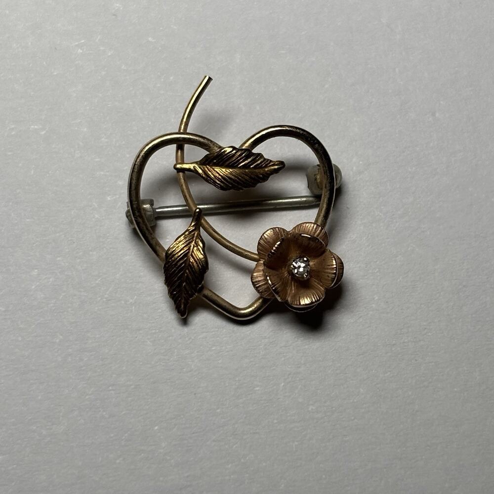 Krementz Brooch Rose Gold Tone Women’s Jewelry Small Brooch Vintage